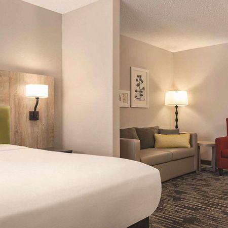 Country Inn & Suites By Radisson, St Cloud East, Mn 세인트클라우드 외부 사진