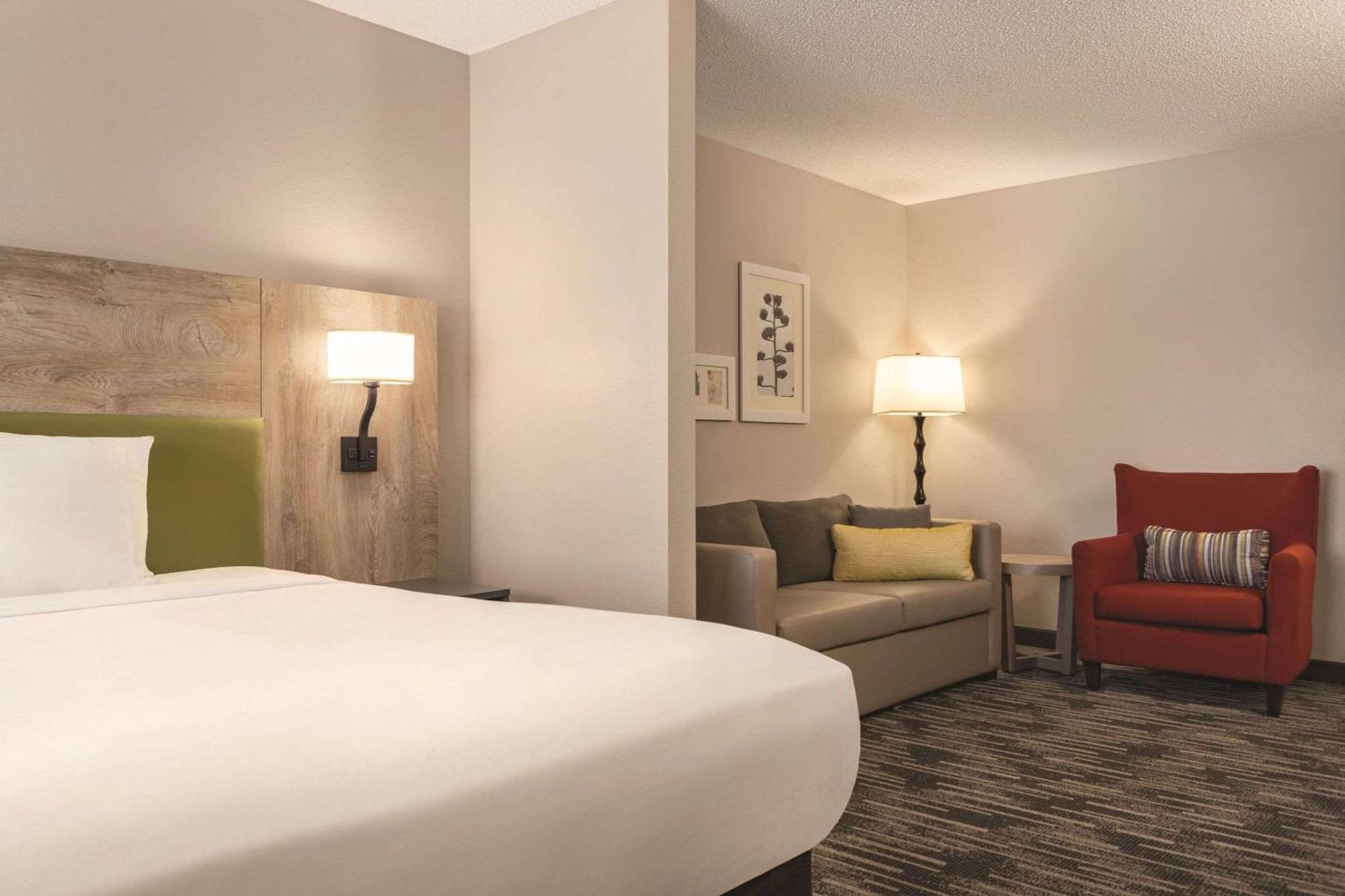 Country Inn & Suites By Radisson, St Cloud East, Mn 세인트클라우드 외부 사진